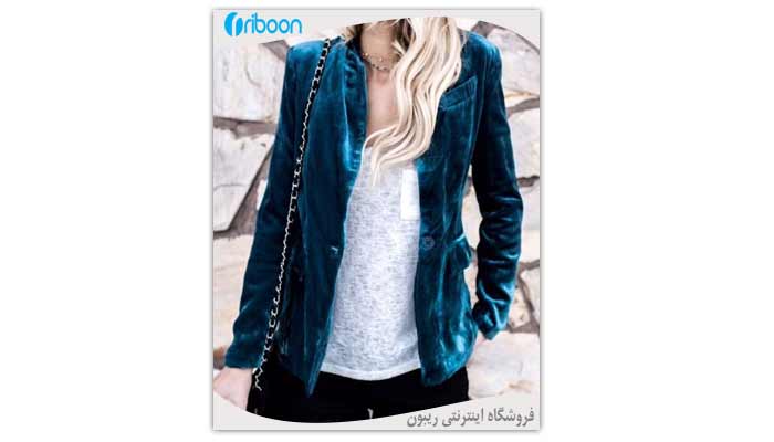 پوشیدن ژاکت مخملی